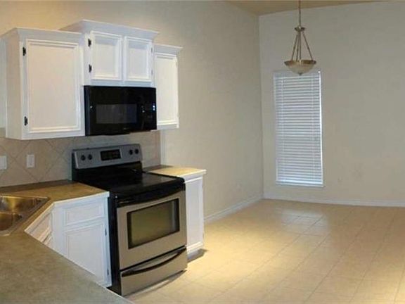 2nd image of 2202 Joseph Dr