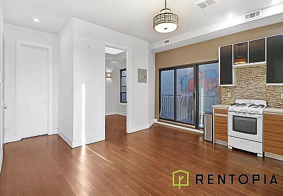 5th image of 17 Troutman St #3I