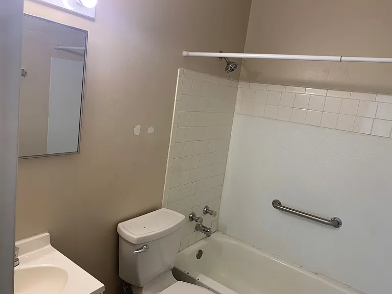 487 Bush Berry Rd #B — Photo 6