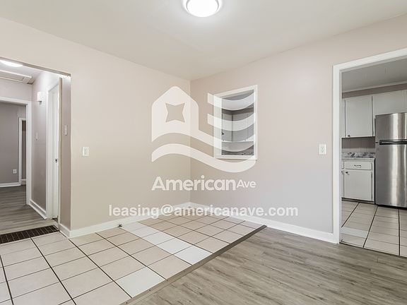 4-Dining Room
