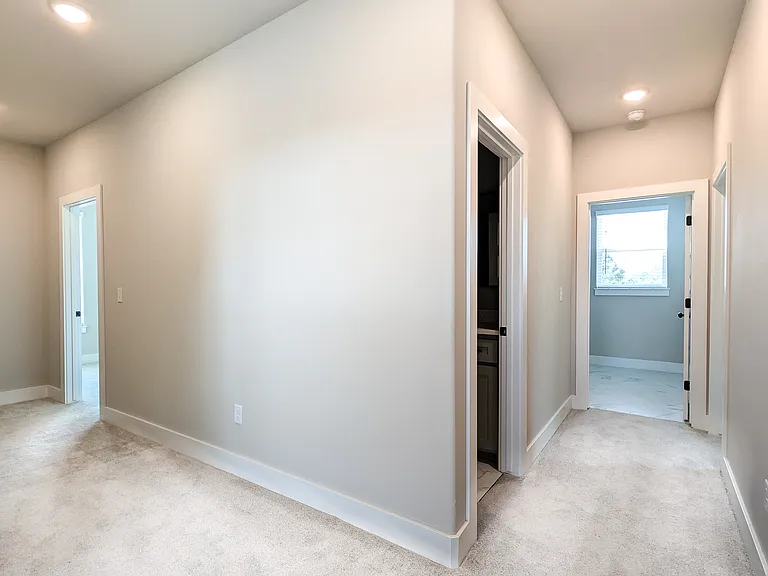 4 McHugh Ln — Photo 15