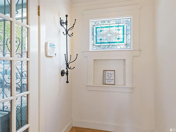 5th image of 109 Joost Ave