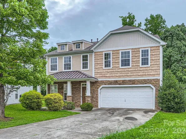 13708 Rutherglen Ct, Charlotte, NC 28213