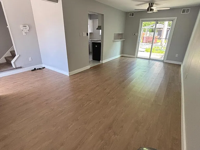 12 Heatherwood Dr — Photo 4