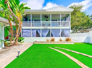 2939 Los Altos Dr APT D, Largo, FL 33770