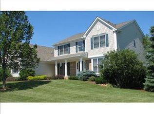 808 Boulder Ridge Dr, Belvidere, IL 61008