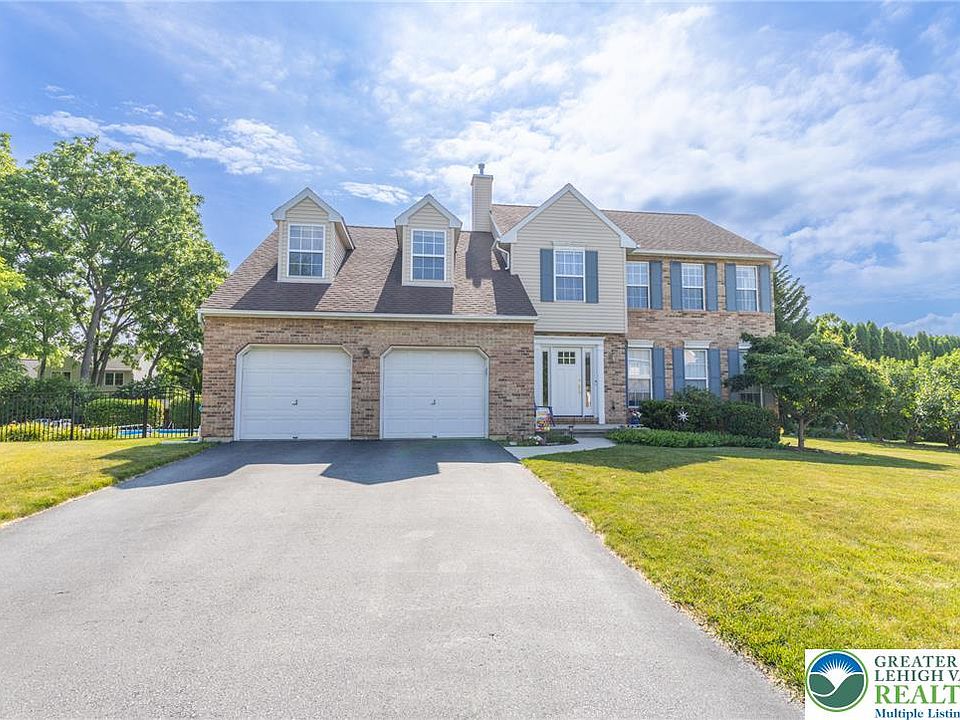 1st image of 968 Rainbow Dr