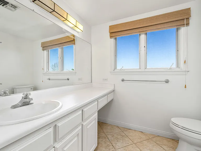 732 Bison Ave — Photo 18