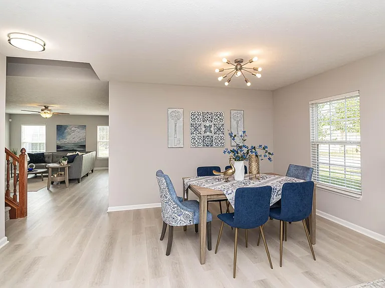 11081 Sanders Dr — Photo 5