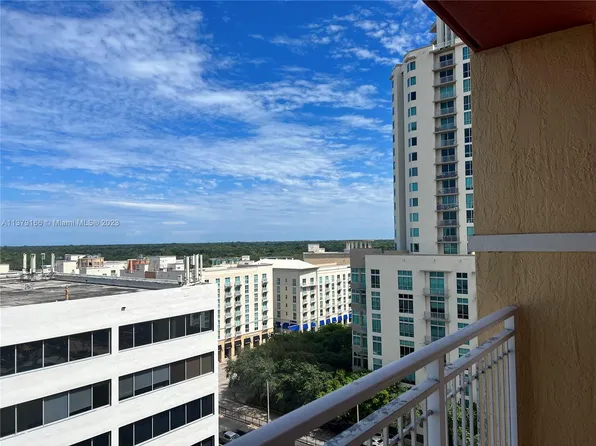 7350 SW 89th St APT 1201S, Miami, FL 33156