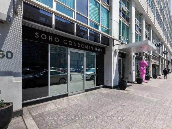 350 Wellington St W #M04, Toronto, ON M5V 3W9