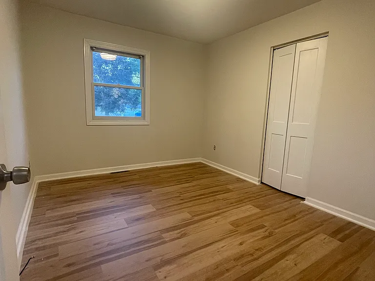 7820 Hanley St — Photo 6