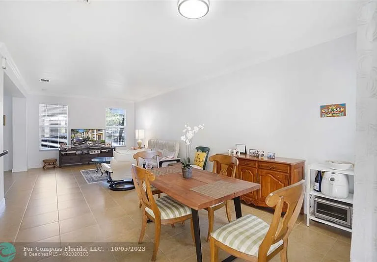 14720 SW 11th St — Photo 27