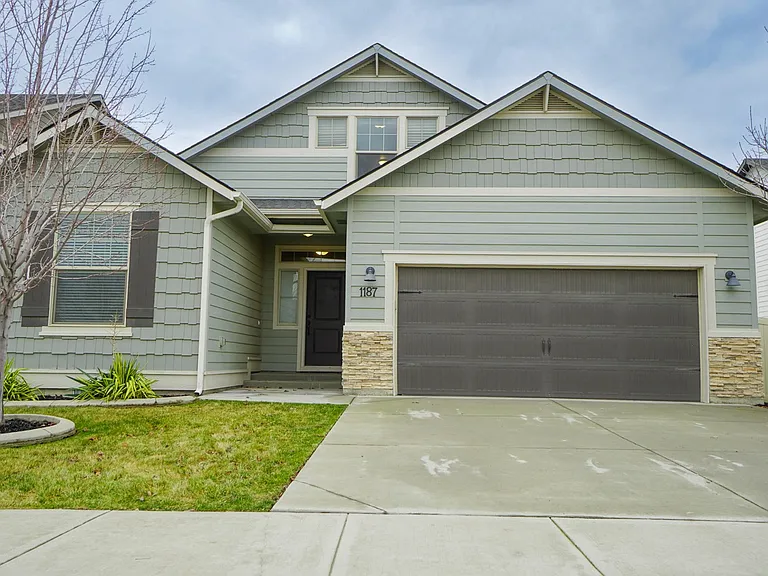 1187 W Davenport St — Photo 1