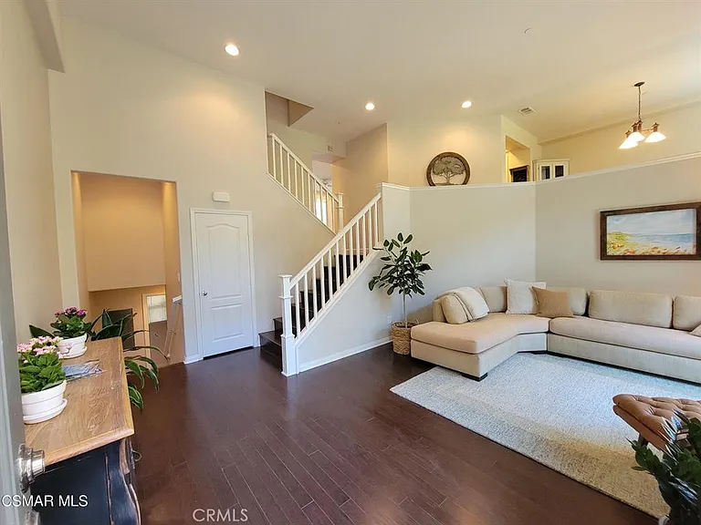 722 Tennis Club Ln — Photo 4