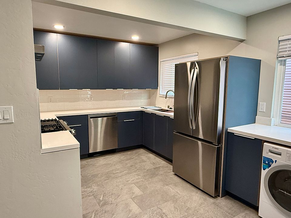 1st image of 3640 West St APT 3