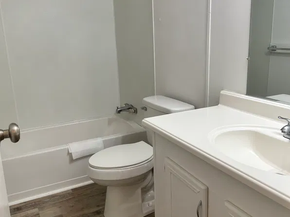 (undisclosed Address), Clayton, NC 27520