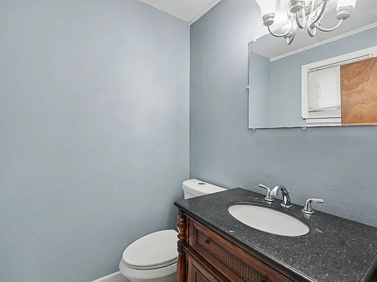 18 Silverstone Cir — Photo 15