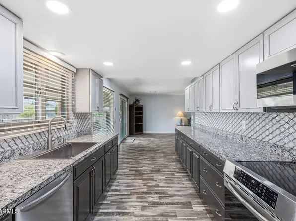 9735 W EDWARD Drive, Sun City, AZ 85351