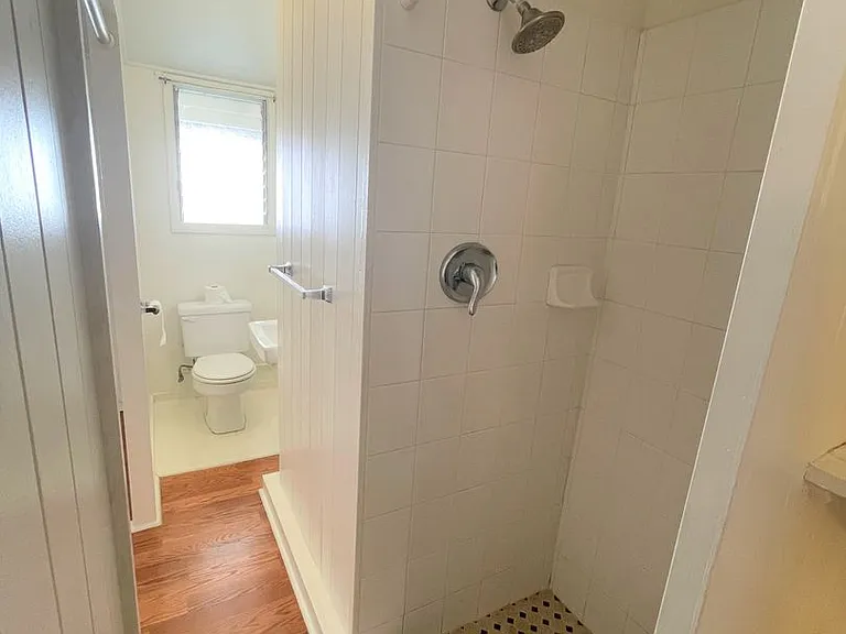 1024 Green St — Photo 7