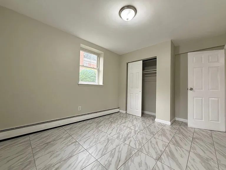 112 Lincoln Ave #6 — Photo 3