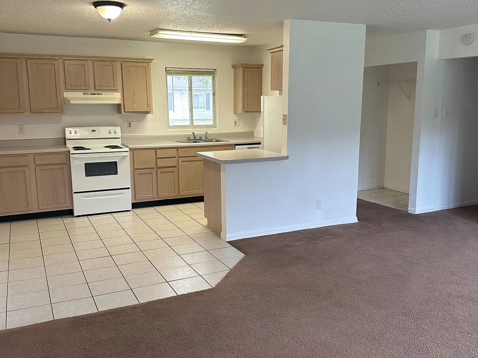 Ep Estates Llc - 1029 — Photo 3