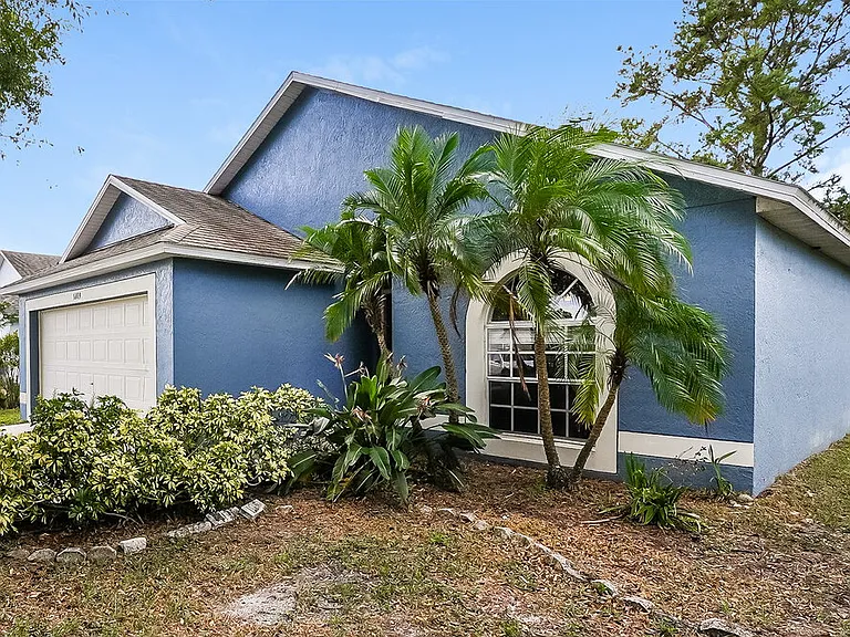 1289 Himalayan Ct — Photo 4