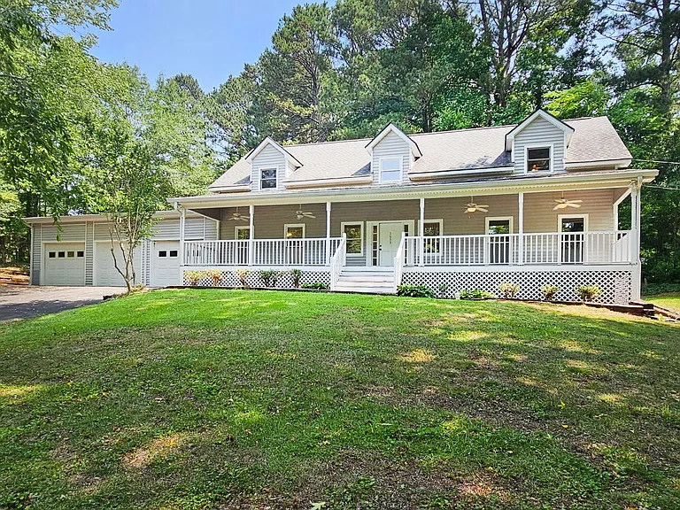 1653 Wildwood Rd NE — Photo 4