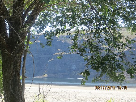 5th image of 1024 River Dr SW