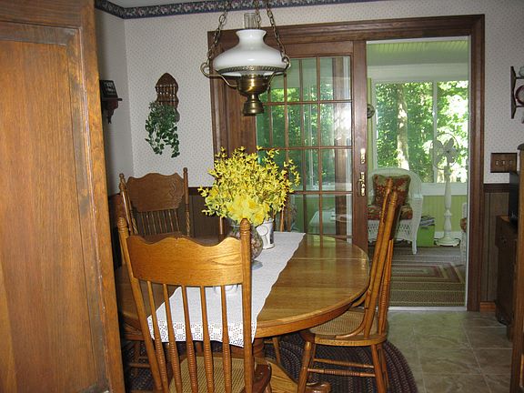5th image of 17 Cortland St