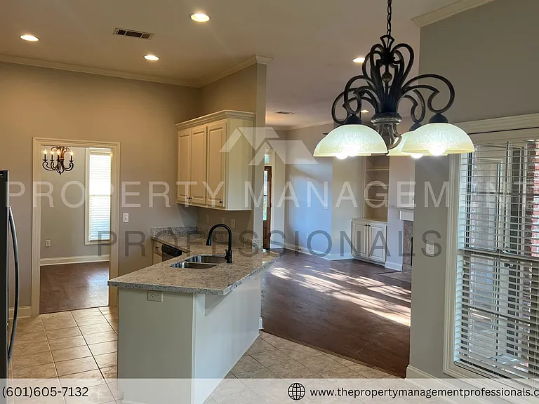 116 Cedar Green Dr — Photo 11