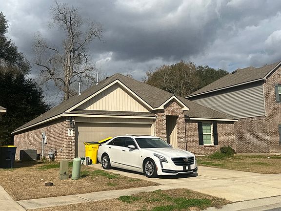 3rd image of 407 Saddle Crest Dr