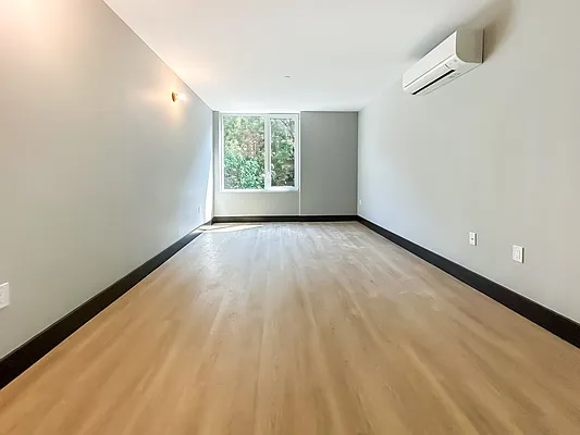 Rented by ABODE NYC LLC | media 25