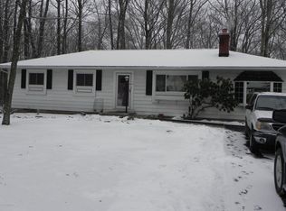376 Laurel Lake Rd, Bartonsville, PA 18321