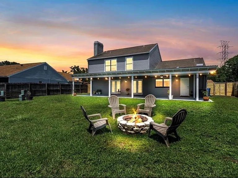 16208 Pebblebrook Dr — Photo 19
