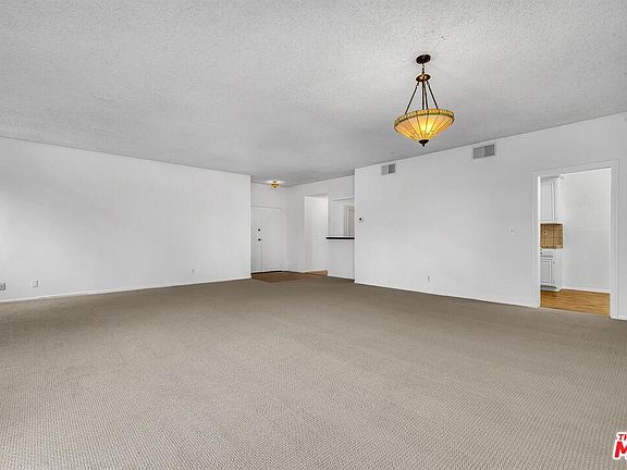 4th image of 1739 Federal Ave APT 201