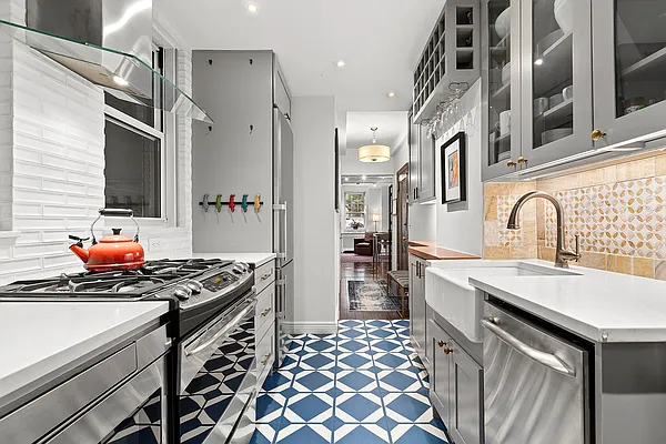 Sold by Corcoran | media 5