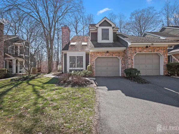 41 Coriander Dr, Princeton, NJ 08540