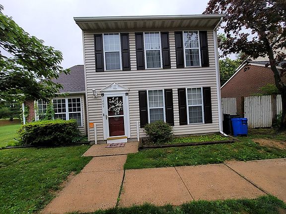 2nd image of 1207 Caldwell Ct S