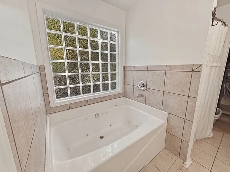 115 Juniper Ct — Photo 12