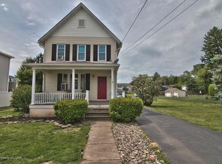 52 Oak St, Plains, PA 18705