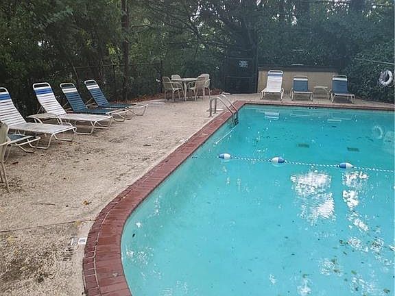 2nd image of 1689 Briarcliff Rd NE APT 4