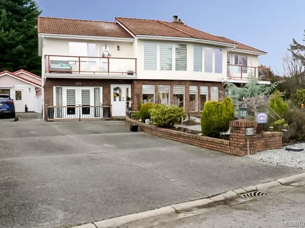 511 Panorama Pl, Parksville, BC V9P 1A4