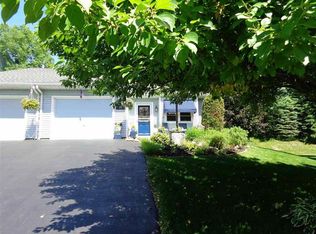 15 Heyden Rd, Troy, NY 12180