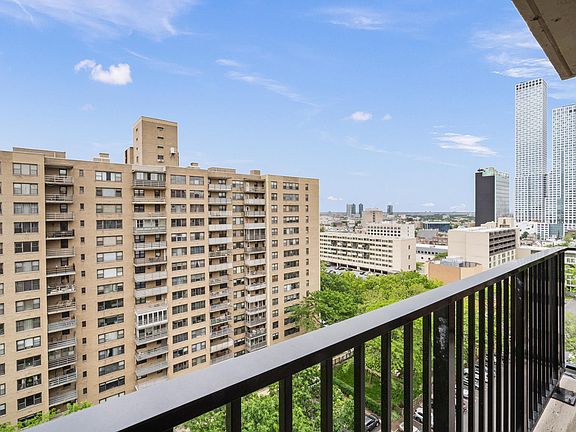 2nd image of 225 Saint Pauls Ave APT 15G
