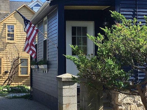 Front entrance that has a 3 season porch.