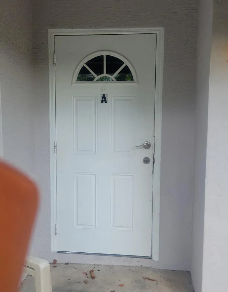 3 bed, 1.5 bath, 875 sqft, $2,650 — Photo 3