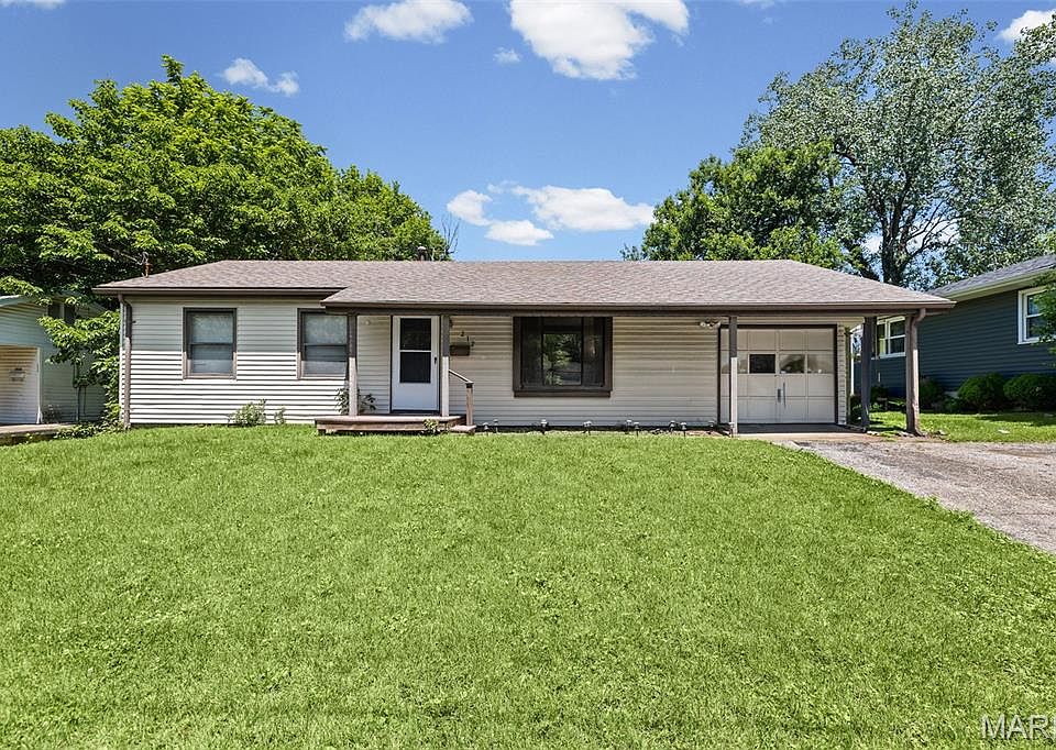 1st image of 212 Cheryl Dr