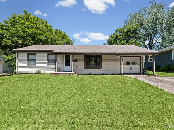 212 Cheryl Dr, Collinsville, IL 62234