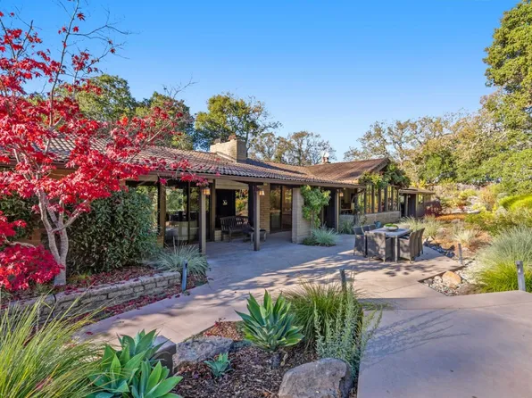 150 Grove Dr, Portola Valley, CA 94028